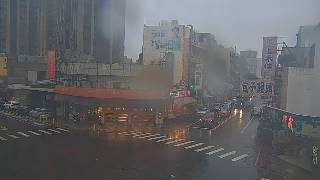 南崁路忠孝東路(7-11便利店對面號誌桿)